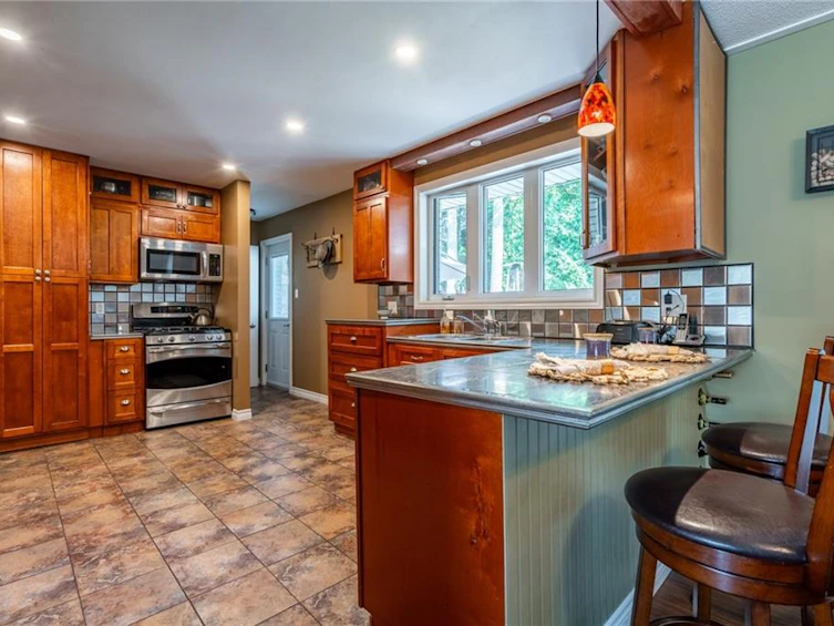 4 Cumminsville Drive, Hamilton, ON, L0R 1V0 - 12
