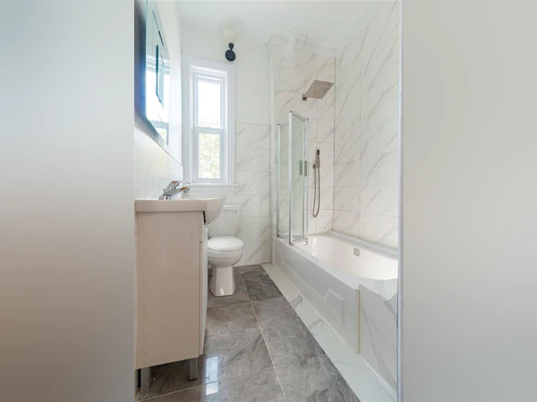 128 East Avenue N, Hamilton, ON, L8L 5H7 - 21