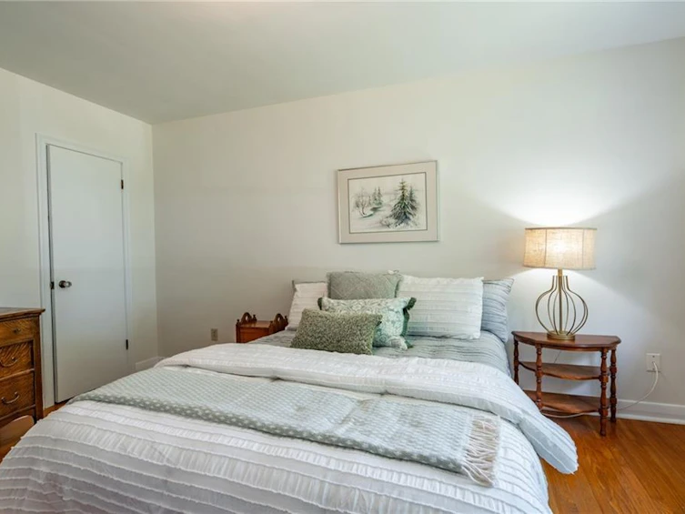 3 Algonquin Avenue, Hamilton, ON, L9H 7K9 - 14