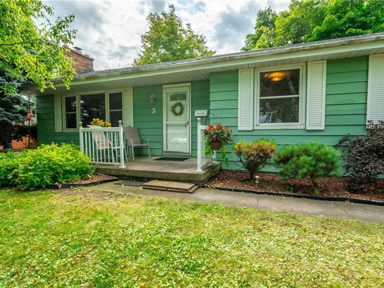 3 Algonquin Avenue, Hamilton, ON, L9H 7K9 - 4