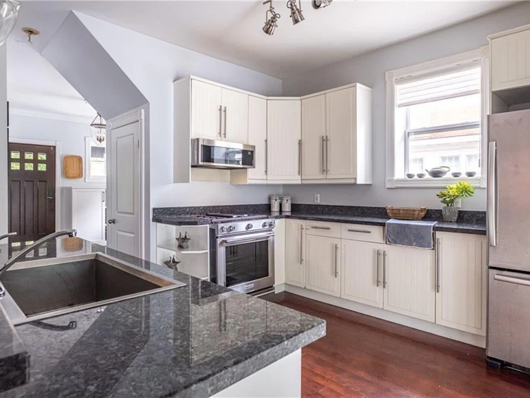 17 Stanley Avenue, Hamilton, ON, L8P 2K9 - 19