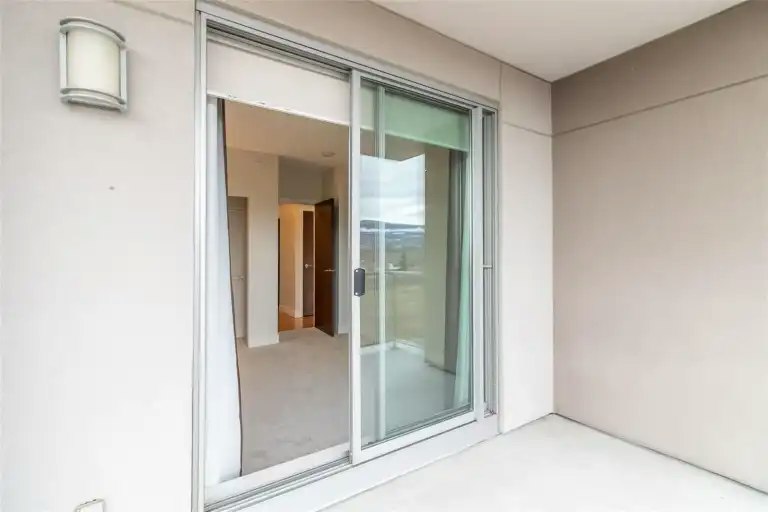 2040 Springfield Road, Kelowna, BC, V1Y 5V8 - 10
