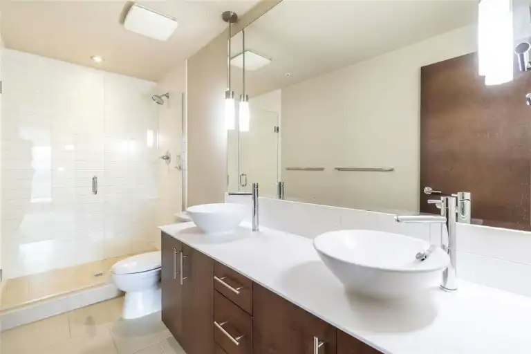 2040 Springfield Road, Kelowna, BC, V1Y 5V8 - 8