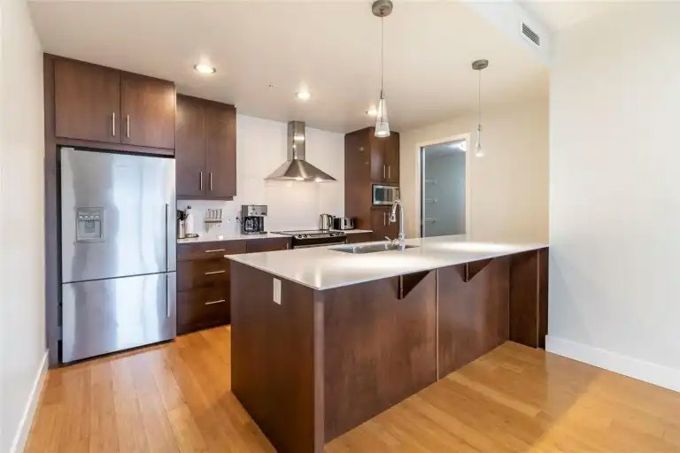 2040 Springfield Road, Kelowna, BC, V1Y 5V8