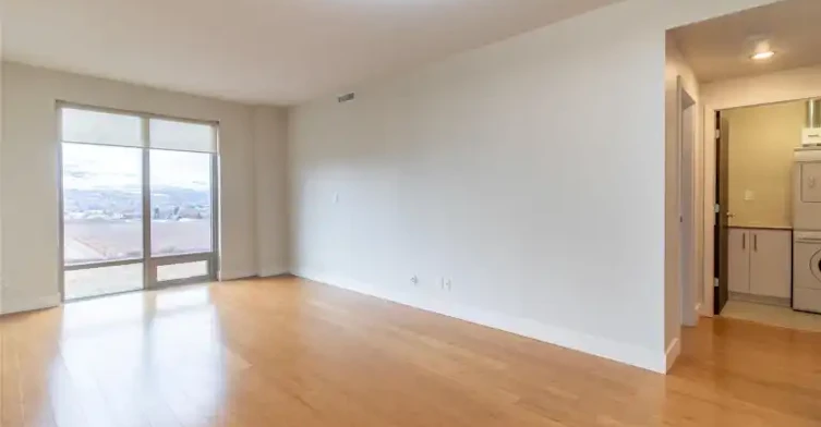 2040 Springfield Road, Kelowna, BC, V1Y 5V8 - 3