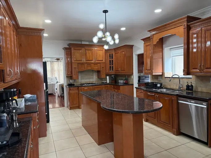7029 Malvern Place, Surrey, BC, V3W 6N2 - 3