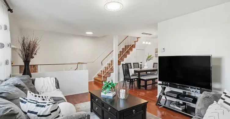 11D Woodvale Green, Ottawa, ON, K2G 4G9 - 5