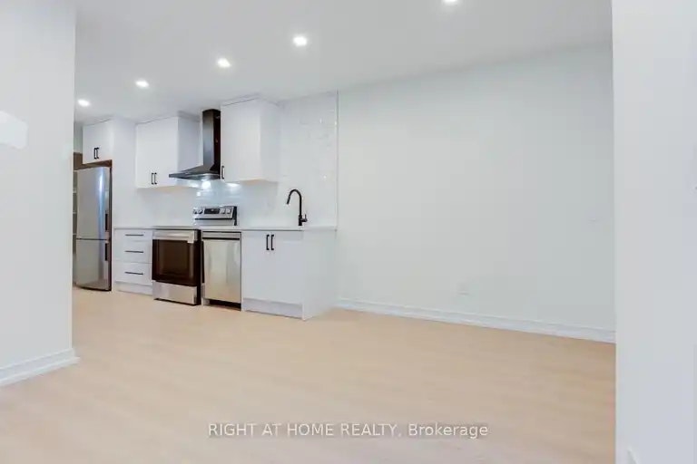 11 Condor Avenue, Toronto, ON, M4J 3M5 - 3