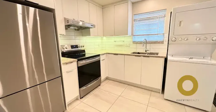 2821 Victoria Drive, Vancouver, BC, V5N 4L5