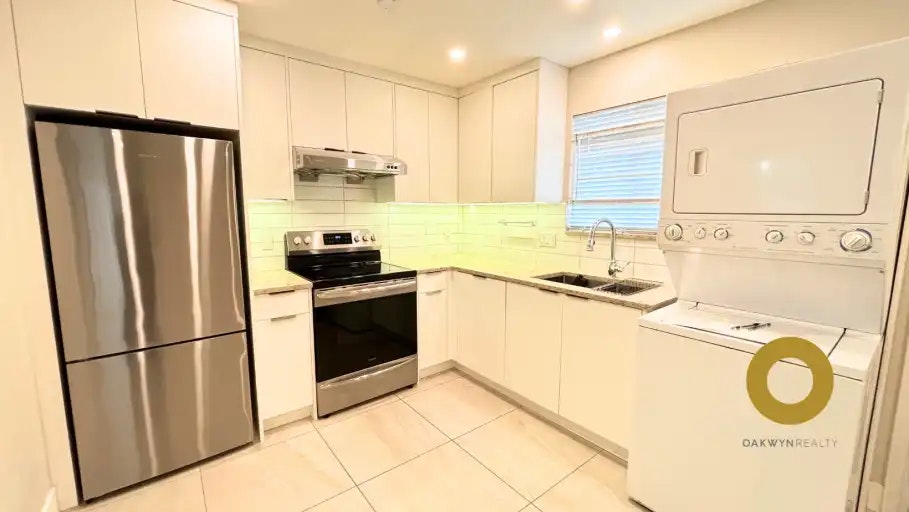 2821 Victoria Drive, Vancouver, BC, V5N 4L5 - 3