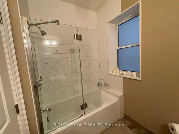 55 Lodge Avenue West, Toronto, ON, M6K 2T6 - 3