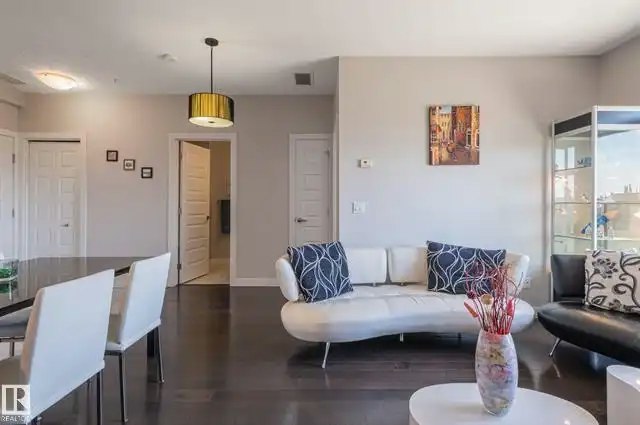 5151 Windermere Boulevard South West, Edmonton, AB, T6W 2K4 - 16