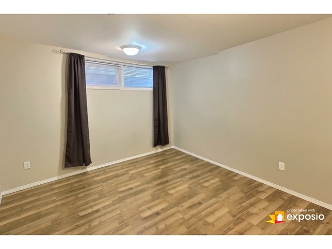 11355 55 Street NW, Edmonton, AB, T5W 3P6 - 6