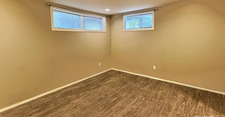 11355 55 Street NW, Edmonton, AB, T5W 3P6 - 8