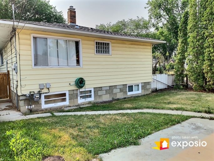 11355 55 Street NW, Edmonton, AB, T5W 3P6 - 5