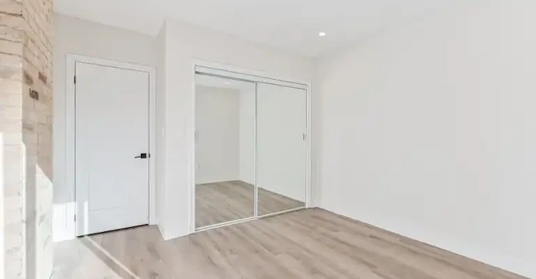 180 Broadview Avenue, Toronto, ON, M4M 2G5 - 4