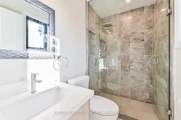 180 Broadview Avenue, Toronto, ON, M4M 2G5 - 9