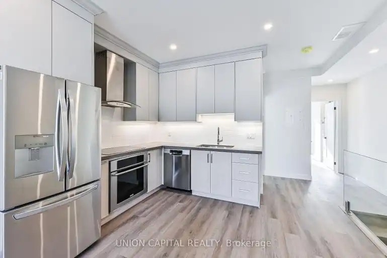 180 Broadview Avenue, Toronto, ON, M4M 2G5 - 2