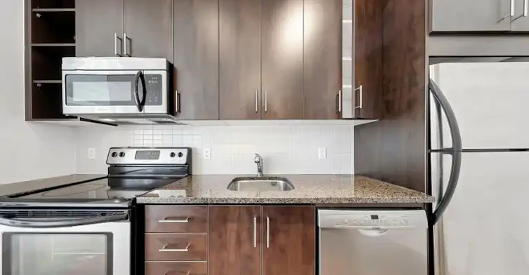 112 George Street, Toronto, ON, M5A 2M5 - 5