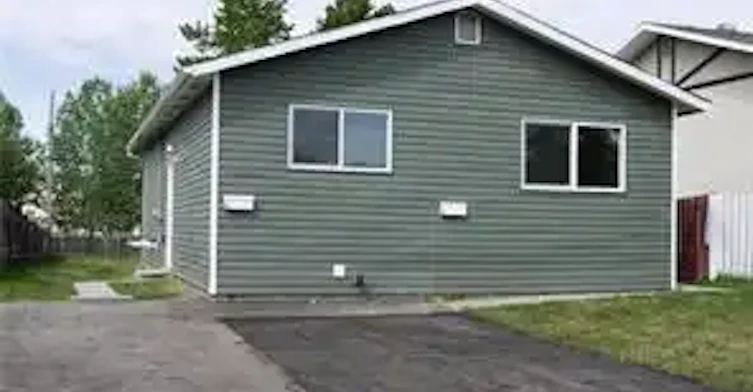 11320 97 Street, Grande Prairie, AB, T8V 3M9