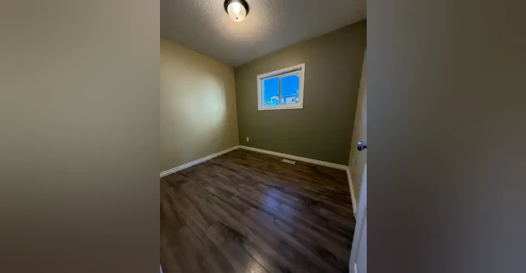 11320 97 Street, Grande Prairie, AB, T8V 3M9 - 5
