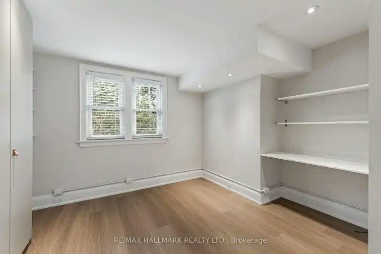 229 Kingston Road, Toronto, ON, M4L 1T5 - 6
