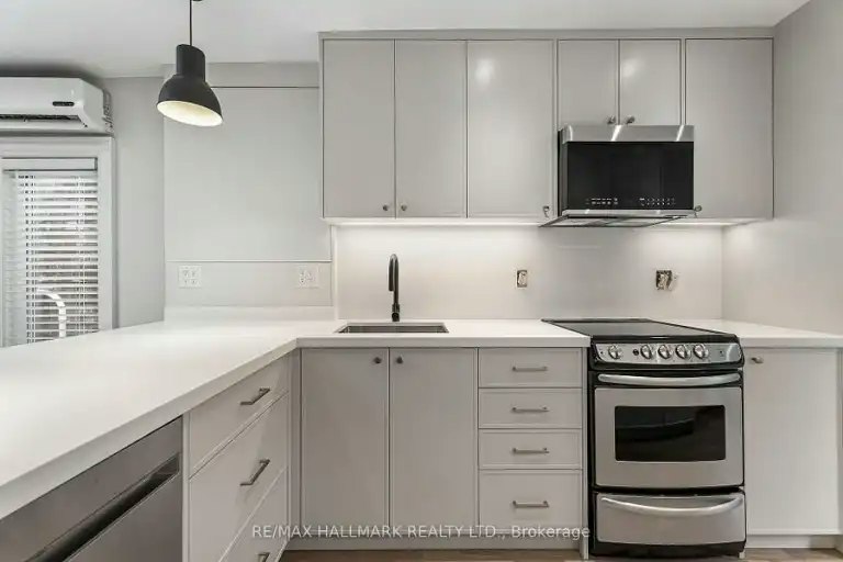 229 Kingston Road, Toronto, ON, M4L 1T5 - 5