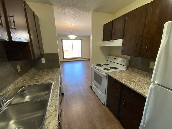5304 54 Avenue, Cold Lake, AB, T9M 1W5 - 5