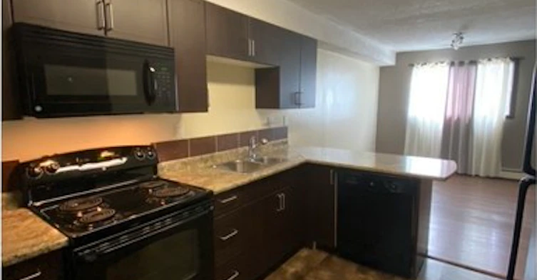 5304 54 Avenue, Cold Lake, AB, T9M 1W5 - 3
