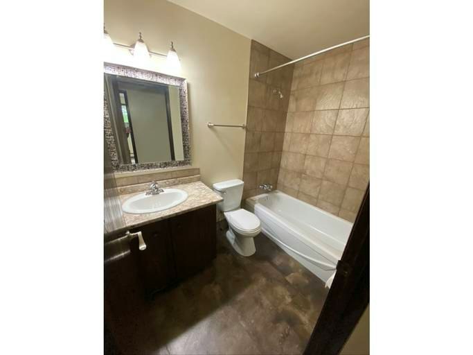 5304 54 Avenue, Cold Lake, AB, T9M 1W5 - 11