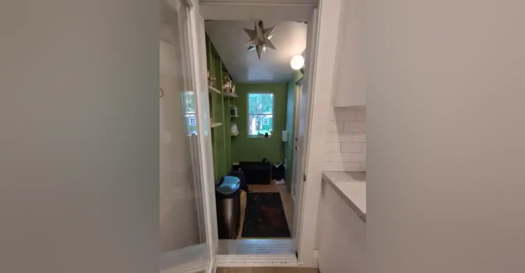 25 Copeland Avenue, Toronto, ON, M4C 1A9 - 18