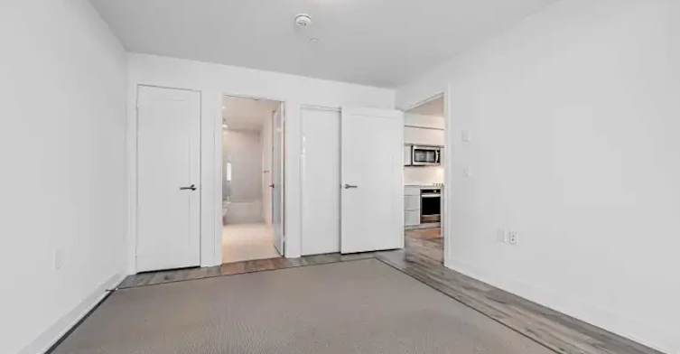 575 Bloor Street East, Toronto, ON, M4W 0B2