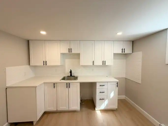 1222 Johnson Street, Kingston, ON, K7M 2P2 - 2