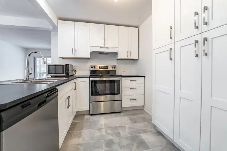 2513 Cléroux Crescent, Ottawa, ON, K1W 1B7 - 9