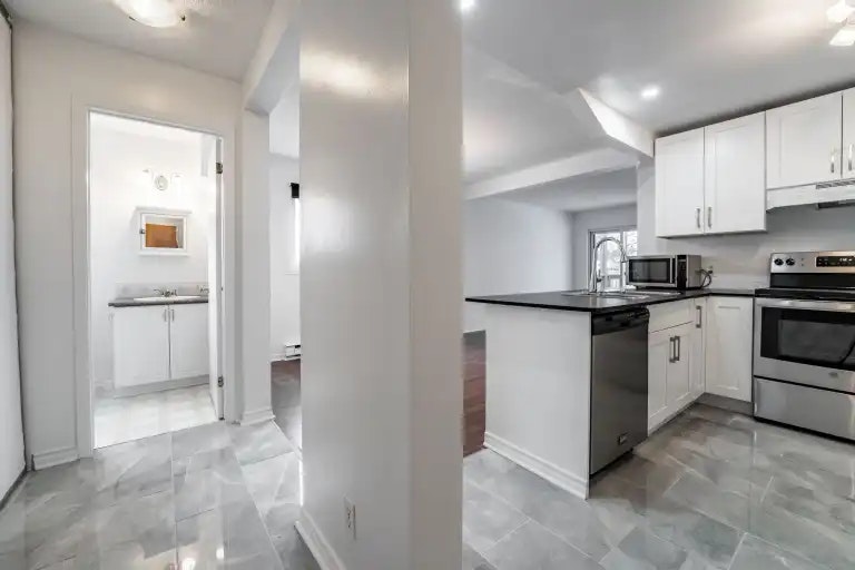2513 Cléroux Crescent, Ottawa, ON, K1W 1B7 - 5