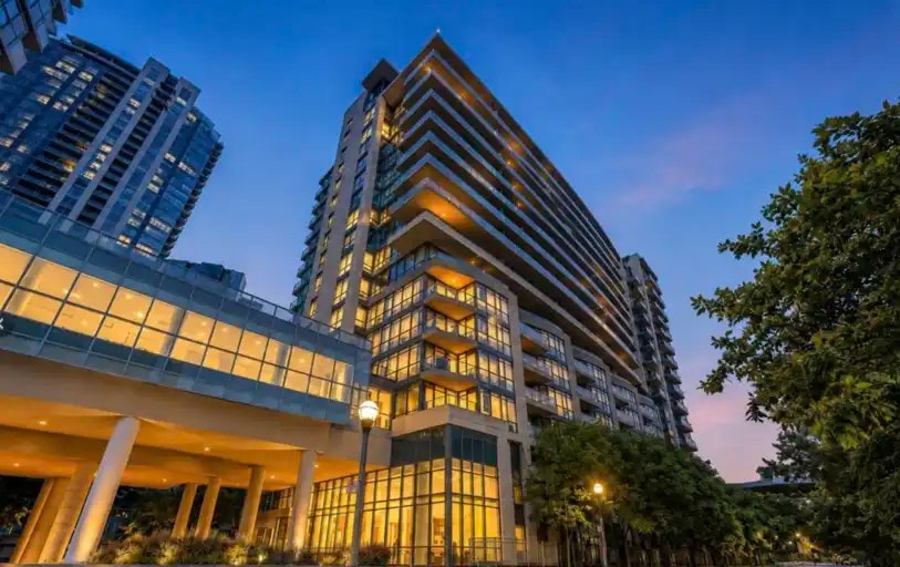 209 Fort York Boulevard, Toronto, ON, M5V 4A1