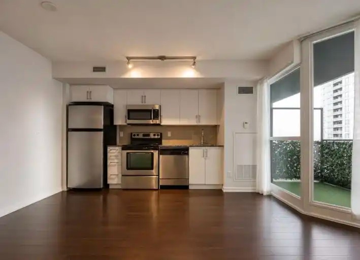 209 Fort York Boulevard, Toronto, ON, M5V 4A1 - 6