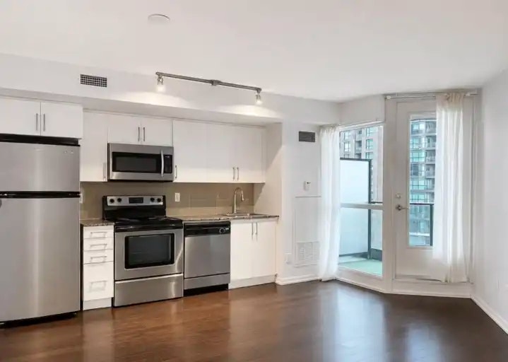 209 Fort York Boulevard, Toronto, ON, M5V 4A1 - 5