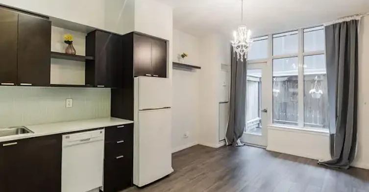 35 Hayden Street, Toronto, ON, M4Y 3C3 - 10