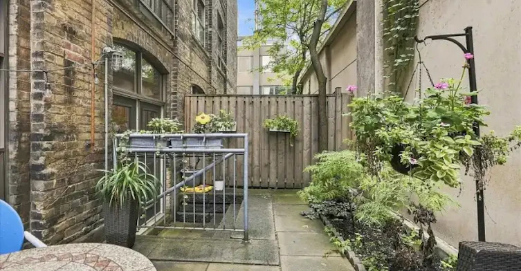383 Adelaide Street East, Toronto, ON, M5A 1N3 - 4