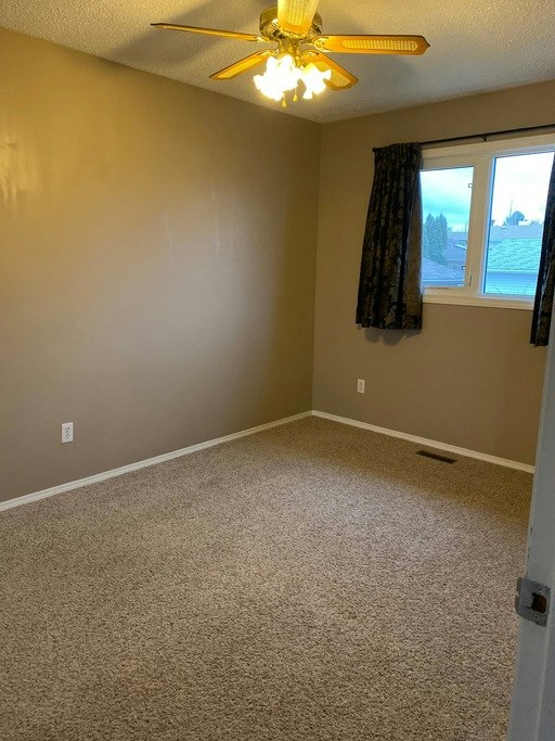 4350 38 Street Northwest, Edmonton, AB, T6L 4K4 - 10
