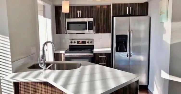 22138 Lougheed Highway, Maple Ridge, BC, V2X 2S8