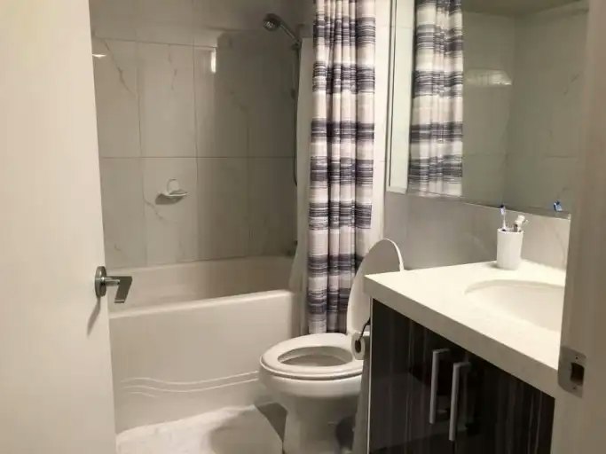 22138 Lougheed Highway, Maple Ridge, BC, V2X 2S8 - 9