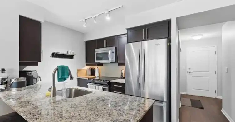 35 Bastion Street, Toronto, ON, M5V 0C2 - 5
