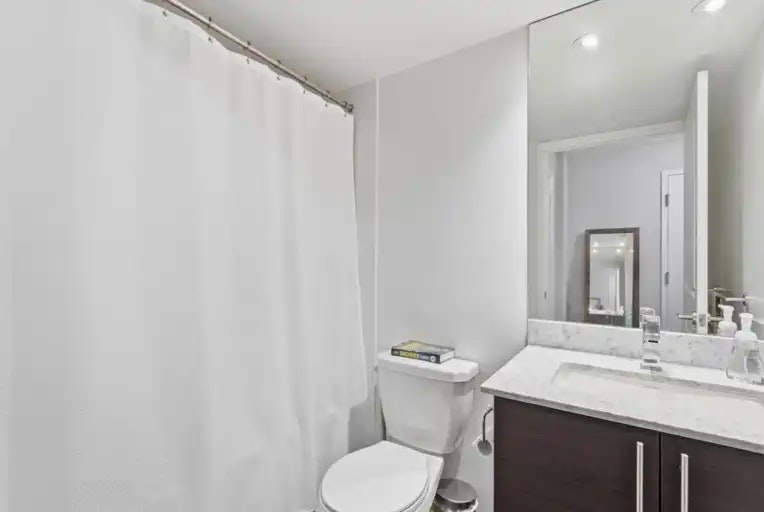 35 Bastion Street, Toronto, ON, M5V 0C2 - 12