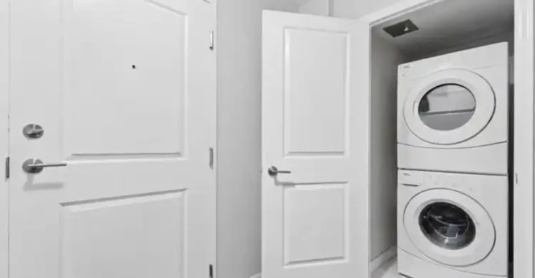 35 Bastion Street, Toronto, ON, M5V 0C2 - 3