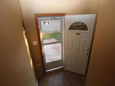 9719 72 Avenue, Edmonton, AB, T6E 0Y9 - 9