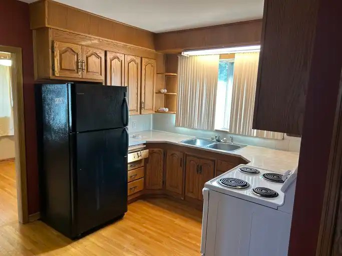 9719 72 Avenue, Edmonton, AB, T6E 0Y9 - 17