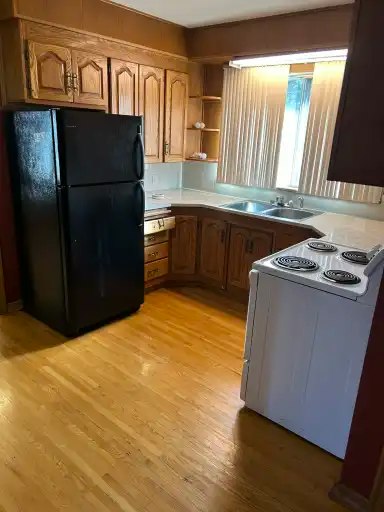 9719 72 Avenue, Edmonton, AB, T6E 0Y9 - 19