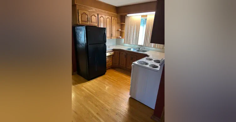 9719 72 Avenue, Edmonton, AB, T6E 0Y9 - 19